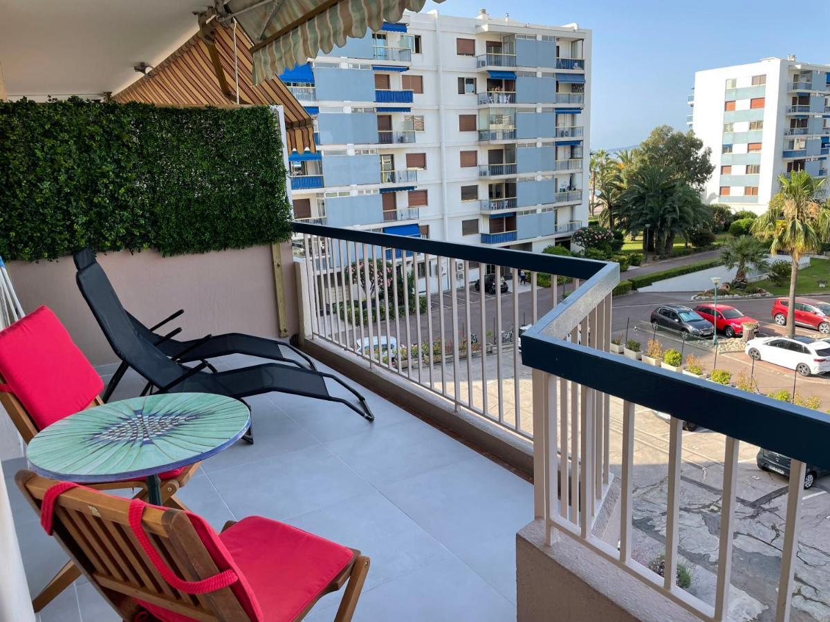Appartement rénové vue mer avec garage Cagnes-sur-Mer Extérieur photo